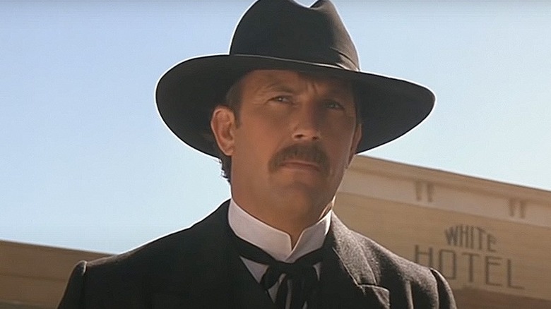 kevin costner as wyatt earp