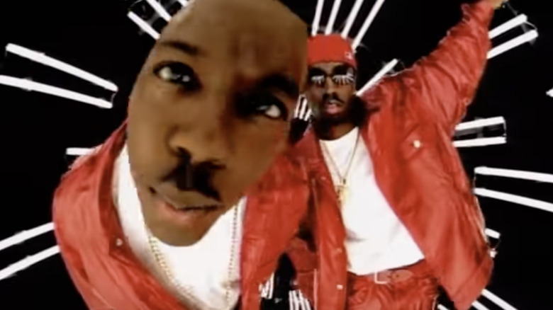 Ma$e and Puff Daddy in the "Mo Money Mo Problems" video