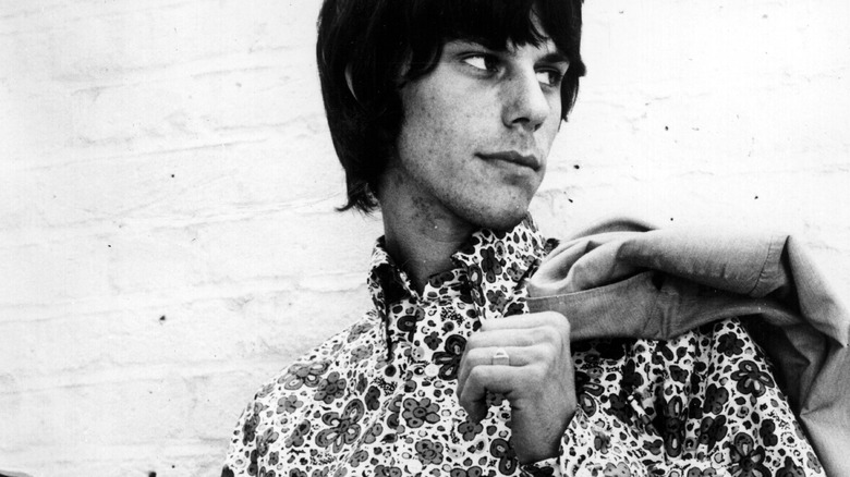 Jeff Beck models a floral shirt