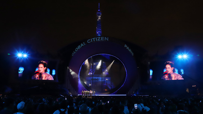 Christine and the Queens performing at Global Citizen Live in Paris