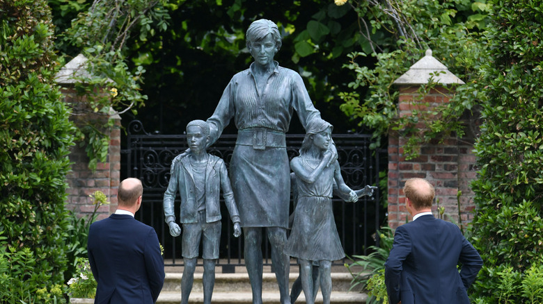 Princess Diana statue 