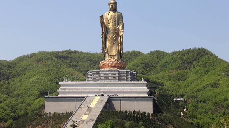 spring temple buddha