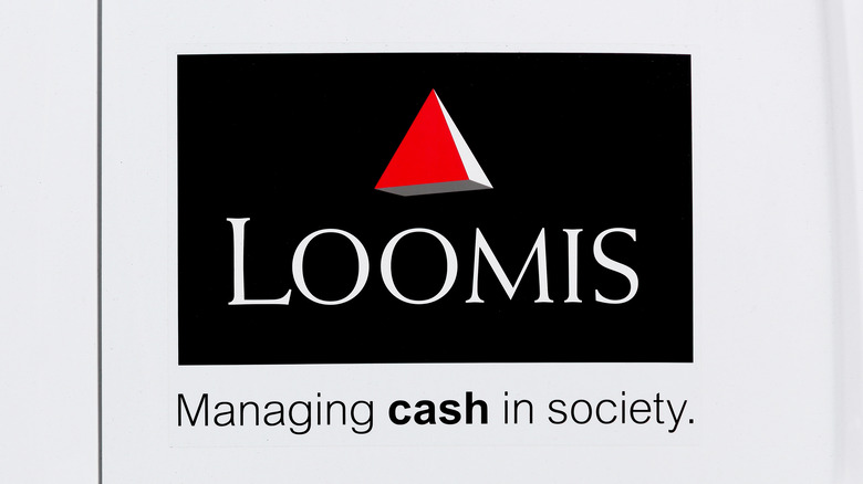 loomis armored truck logo