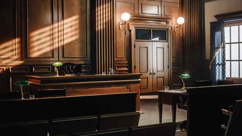 Standard Courtroom