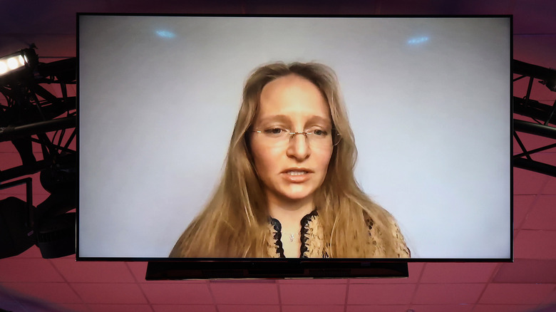  Katerina Tikhonova speaking on screen