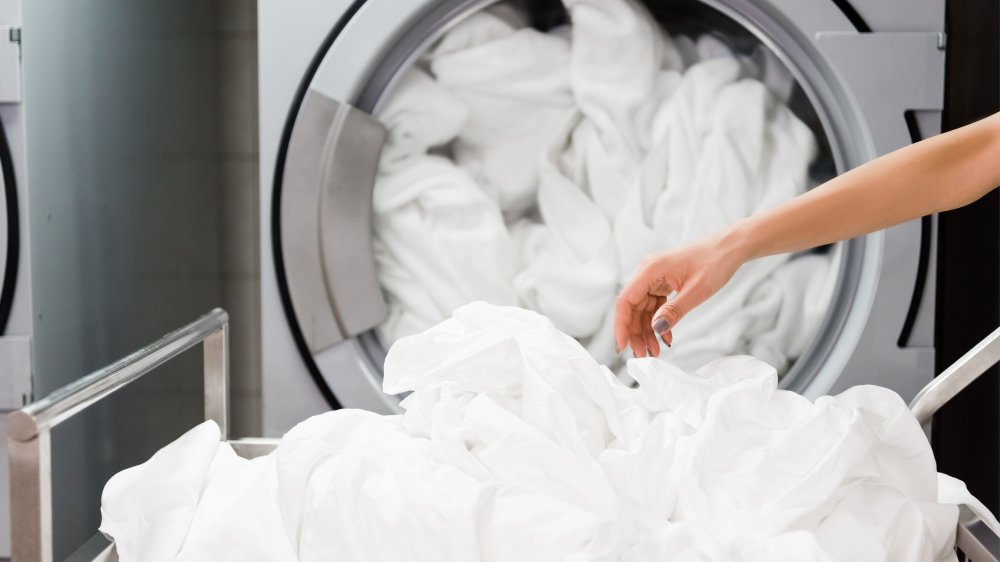 Washing white linens 