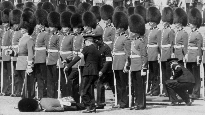 Fainted royal guard in 1963