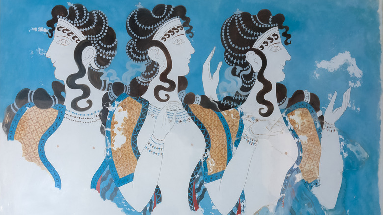 Minoan women in artwork