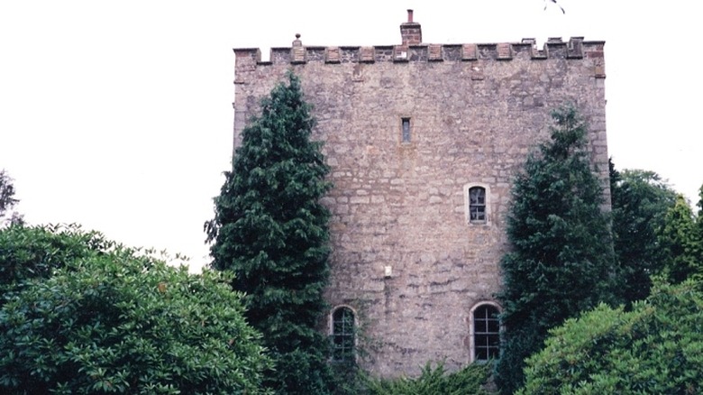 Closeburn Castle tower