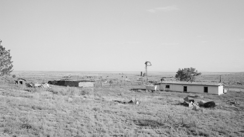 Colorado ranch with open land