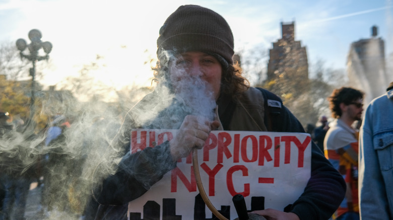 4/20 enthusiasts in NYC