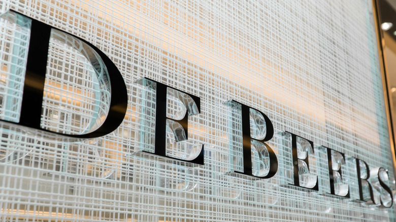 De Beers diamond company sign