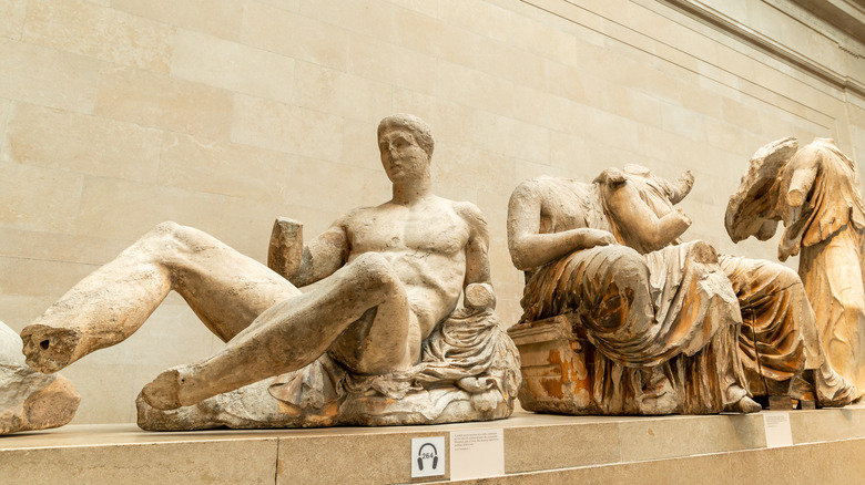 elgin marbles statues