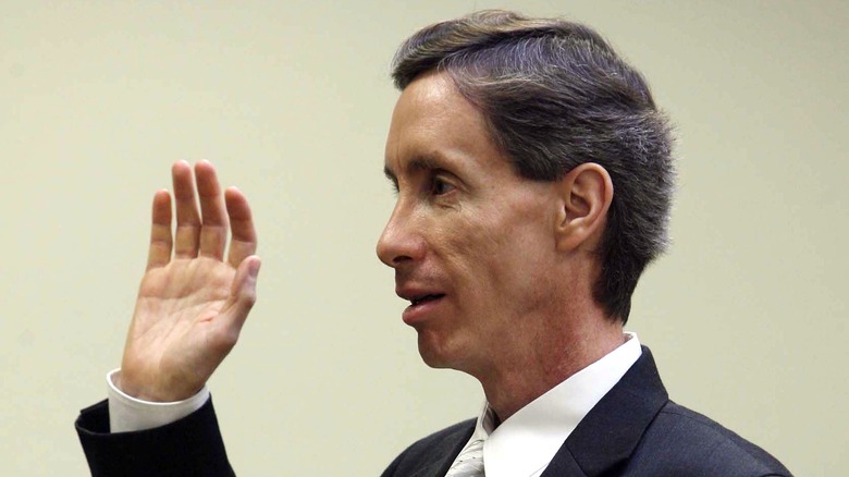 Warren Jeffs is sworn in ahead of a 2006 trial