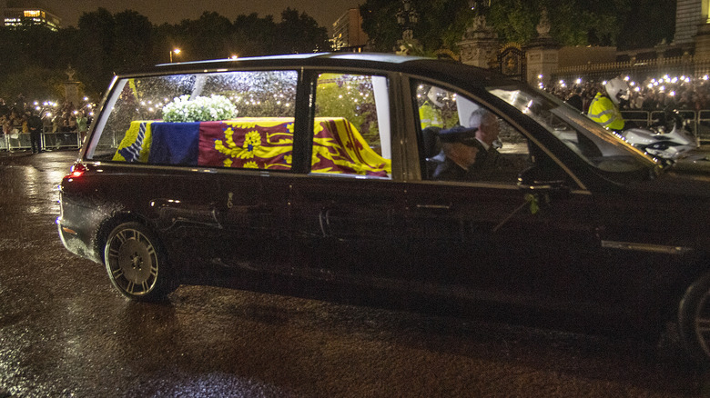 The Queen arrives at Buckingham