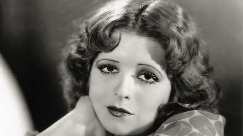 Clara Bow poses