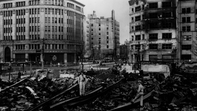 Aftermath of a Tokyo bombing raid