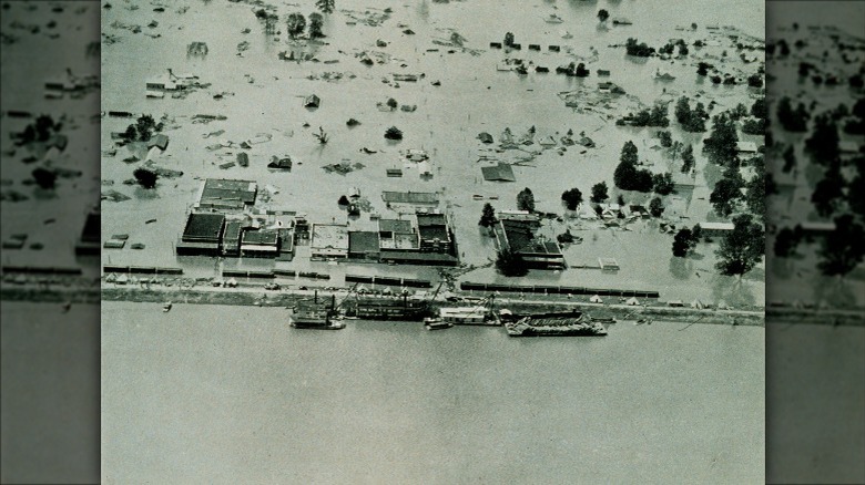 The Great Mississippi Flood of 1927, Arkansas City, Arkansas