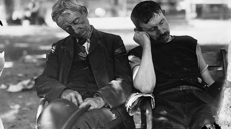 people sleeping in the park during 1911 heat wave