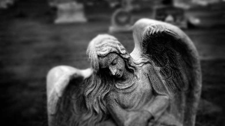 angel headstone in cemetery