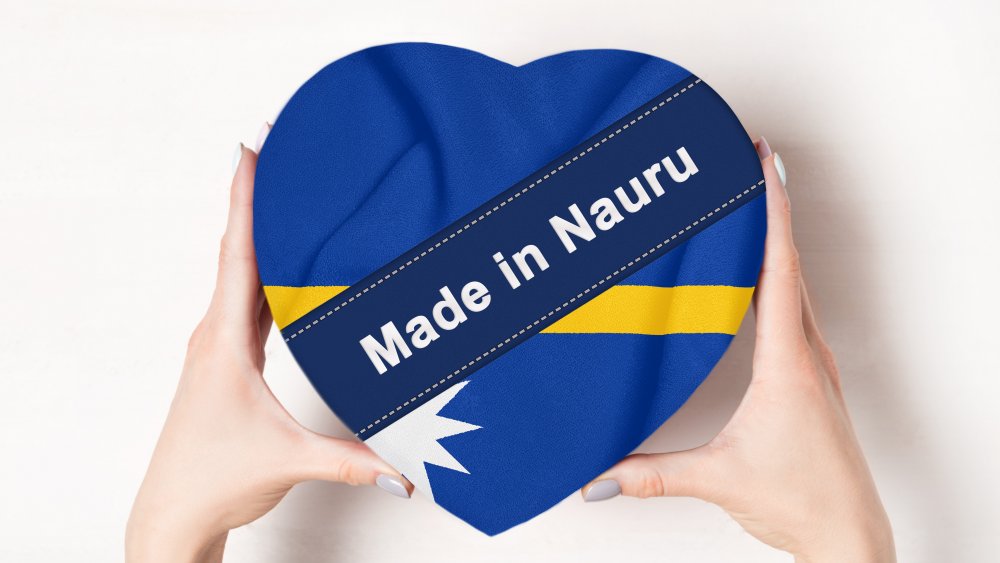 Nauru flag thing