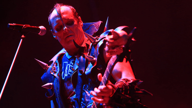 Jerry Only playing bass