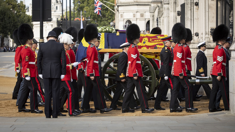 The queen arrives at Westminster