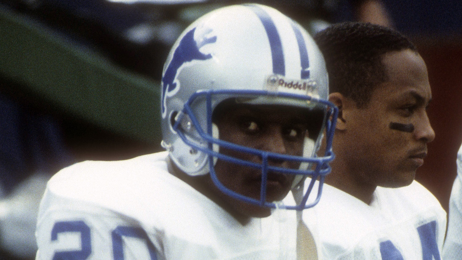 Experts rank Lions' Barry Sanders second-greatest NFL running back