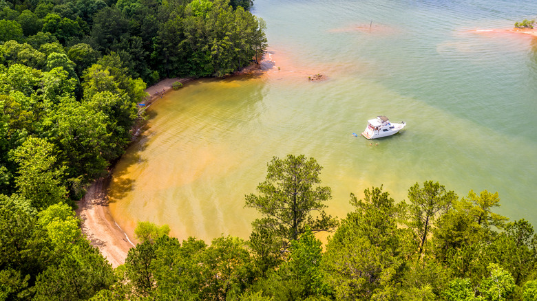 lake lanier view of boat