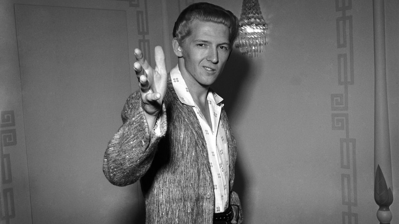 Jerry Lee Lewis posing in 1962
