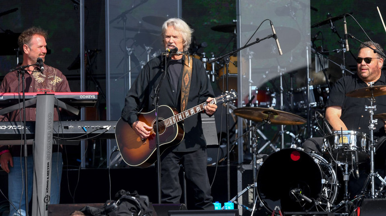 Kris Kristofferson on stage