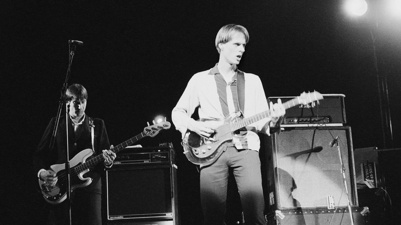 The Heart-Wrenching Death Of Television Frontman Tom Verlaine