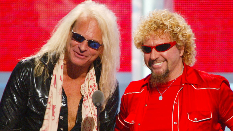 david lee roth smiling with sammy hagar at the mtv vmas