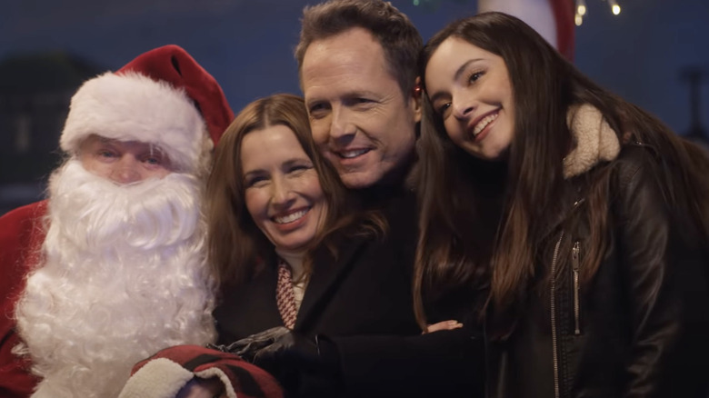 dean winters and cast of christmas vs. the walters