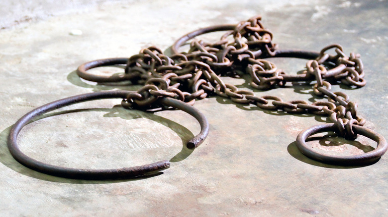 Slave chains