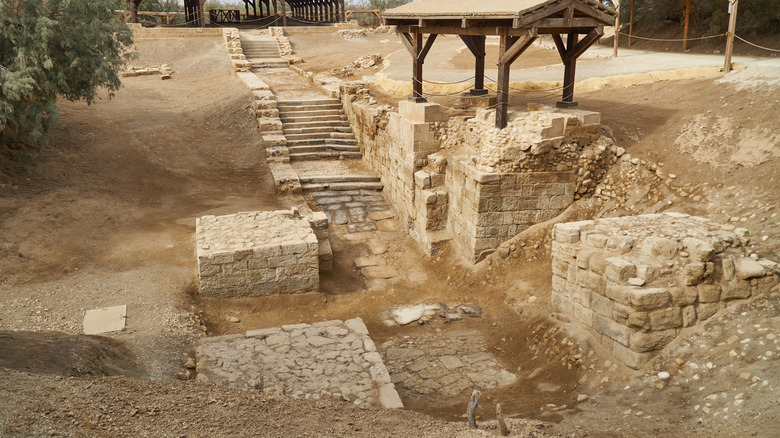 archaeological ruins of jesus baptism site