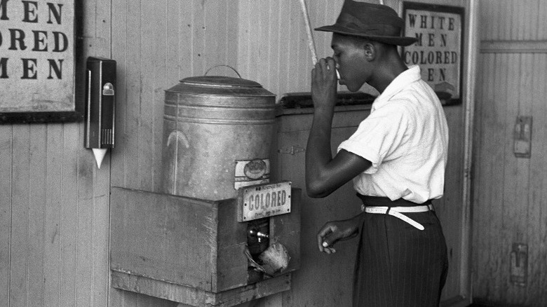 1939, Oklahoma City segregated fountains