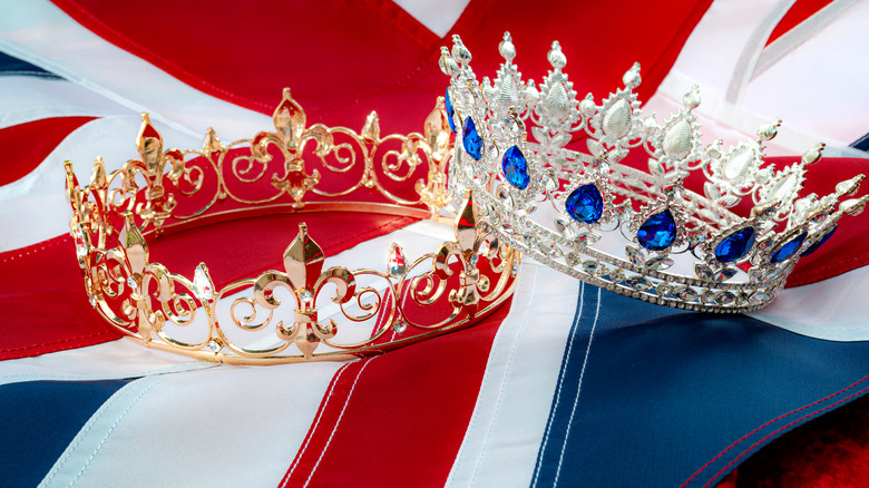 Royal crowns atop British flag 