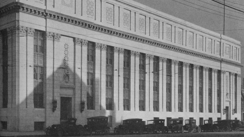 Principal facade of the Masonic Temple, Birmingham, Alabama, 1924.