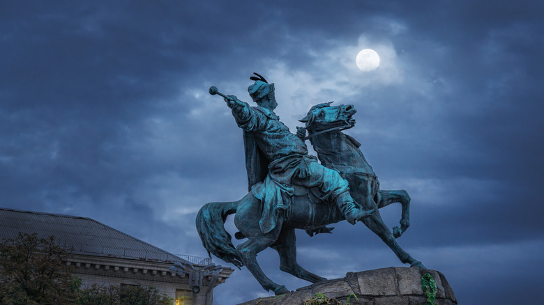 Bohdan Khmelnytsky statue