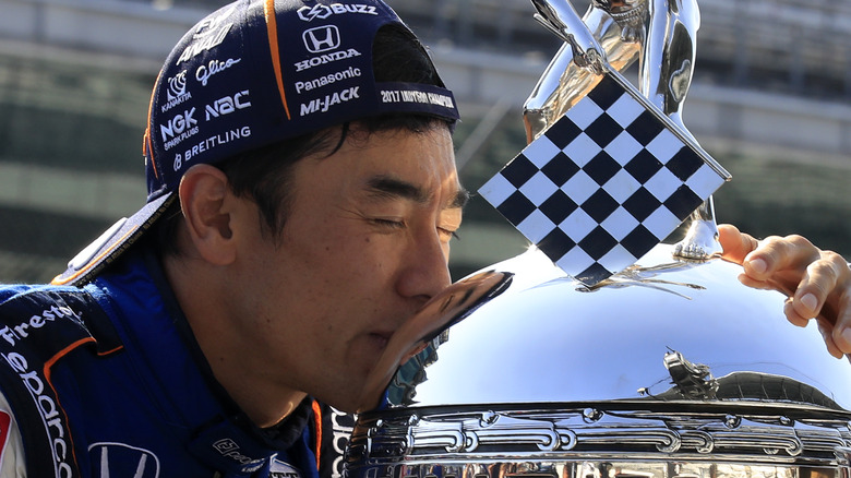 Takuma Soto kissing torphy