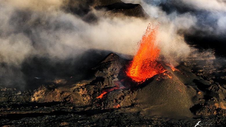 Volcano erupting, 2016