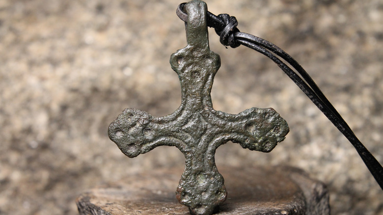 Cross pendant found in Iceland