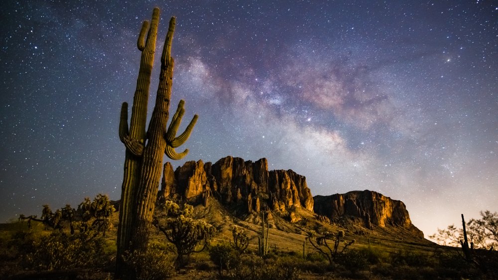 Superstition Mountains