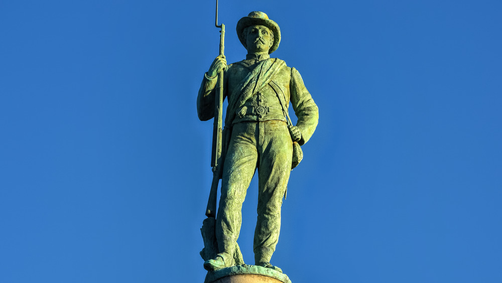 Confederate statue