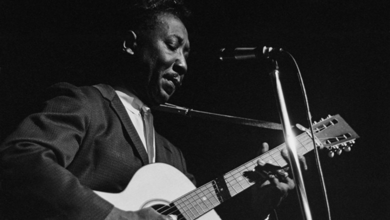 muddy waters performing