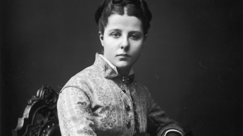 Annie Besant portrait