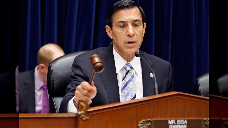 Darrell Issa banging gavel