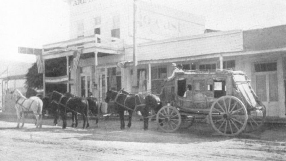 A Bisbee, Arizona stagecoach in 1880, Gunfight at the OK Corral