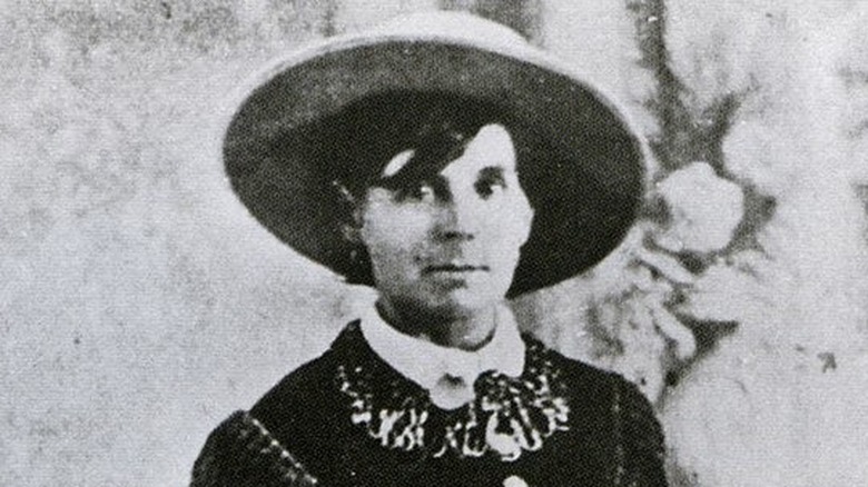 photo of Belle Starr wearing hat